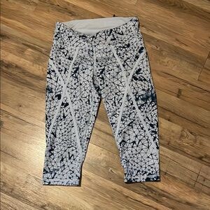 Lululemon Women’s Geometric Patterned Leggings